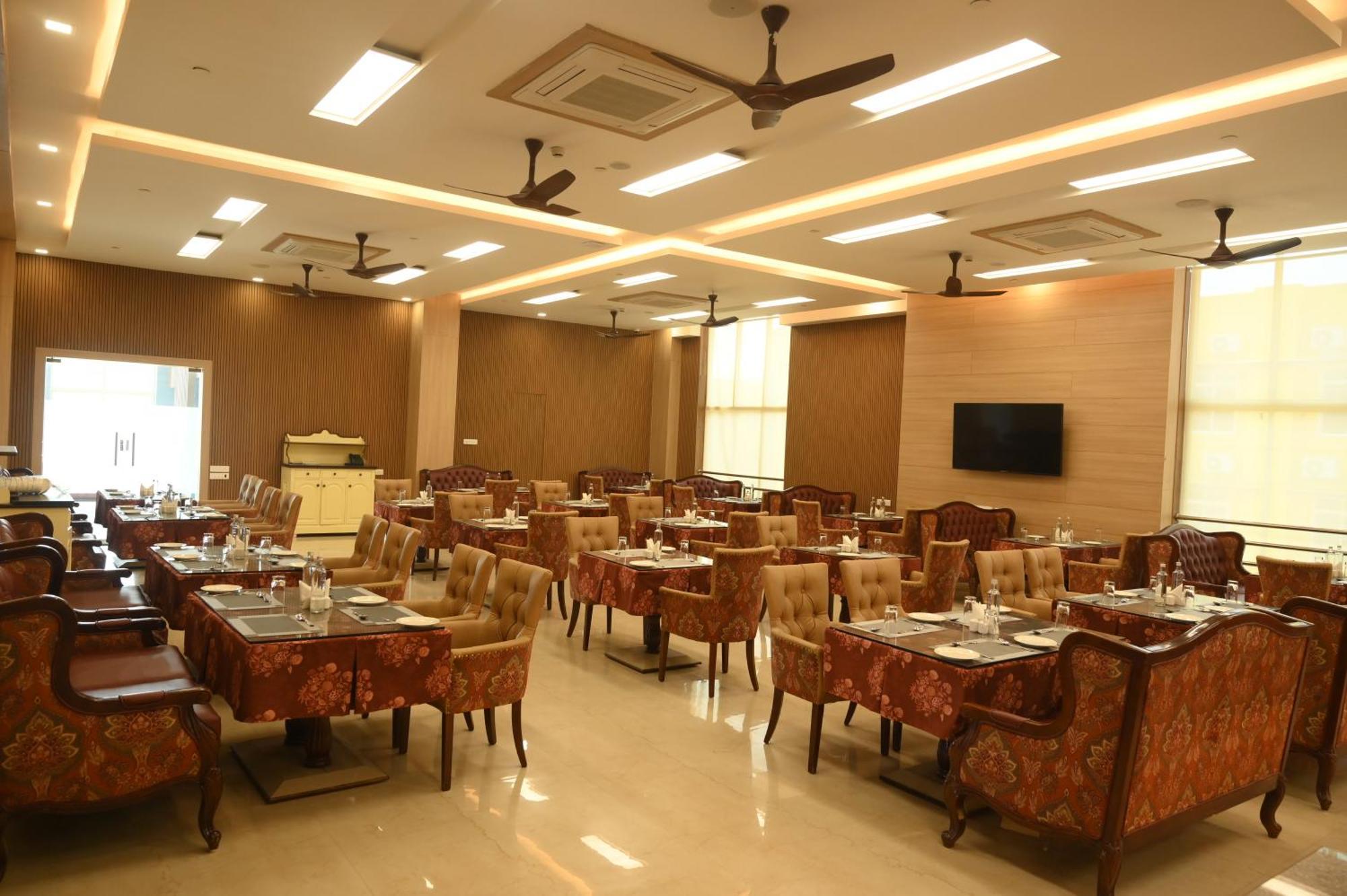 Mayfair World Cup Village Rourkela 외부 사진